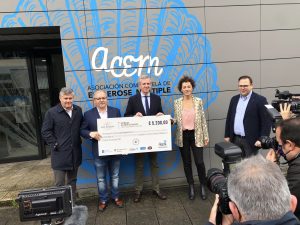 Entrega donativo a ACEM do evento 2022